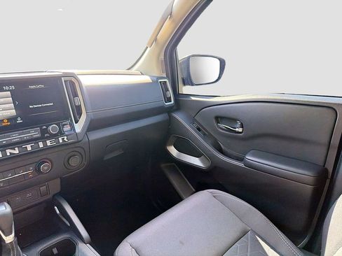 Certified 2025 Nissan Frontier SV image 24