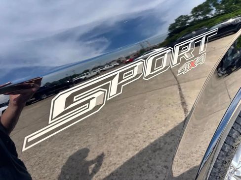 Used 2018 Ford F150 Lariat w/ Equipment Group 502A Luxury AWD/4WD image 10