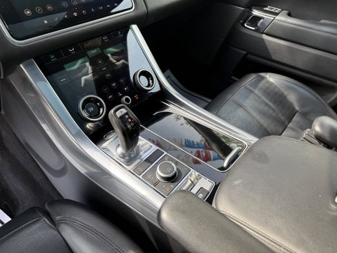 Used 2019 Land Rover Range Rover Sport HSE Dynamic AWD/4WD image 44