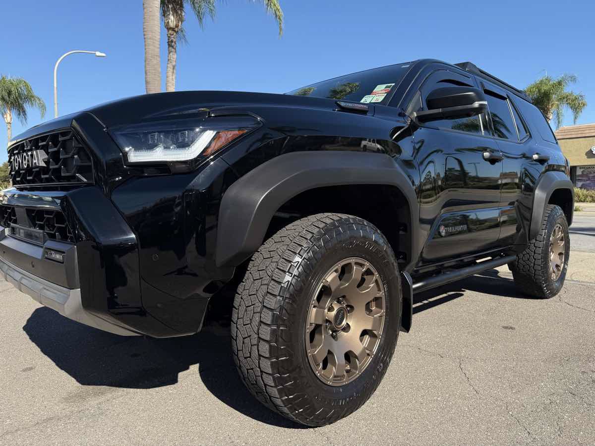 Used 2025 Toyota 4Runner Trailhunter AWD/4WD image 13