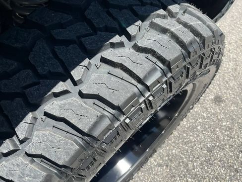 Used 2018 RAM 2500 Tradesman w/ Chrome Appearance Group AWD/4WD image 12