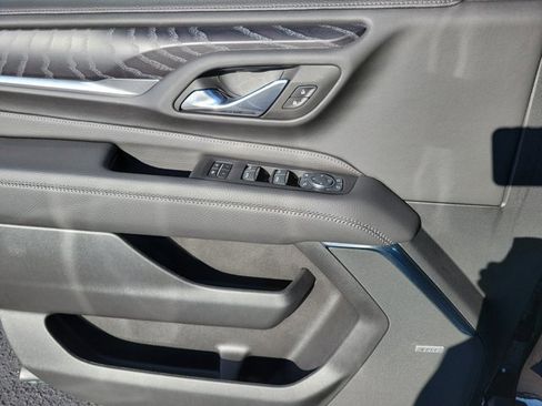 Used 2024 GMC Yukon Denali w/ Denali Reserve Package image 31