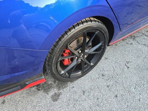 Used 2025 Hyundai Elantra N image 13