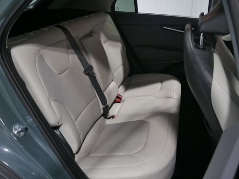 Used 2023 Kia Niro EX image 16