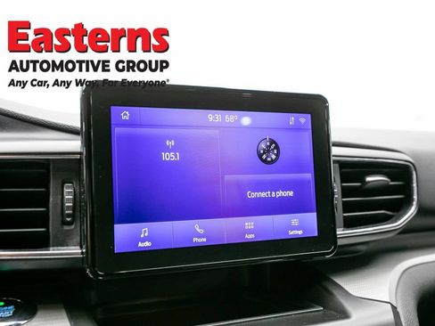 Used 2020 Ford Explorer XLT w/ Equipment Group 202A AWD/4WD image 19
