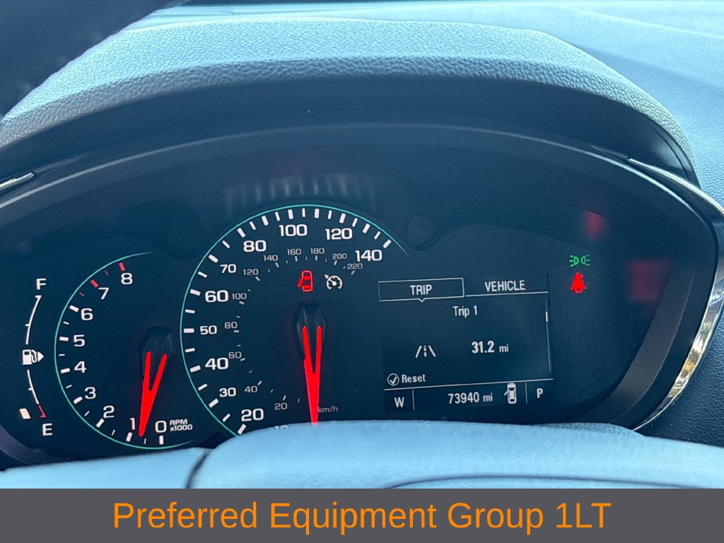 Used 2022 Chevrolet Trax LT w/ LT Convenience Package FWD image 8