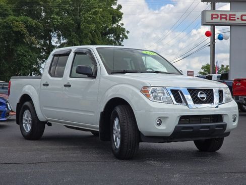 Used 2019 Nissan Frontier SV w/ Value Truck Package AWD/4WD image 6