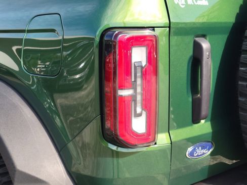 Used 2024 Ford Bronco Wildtrak image 11