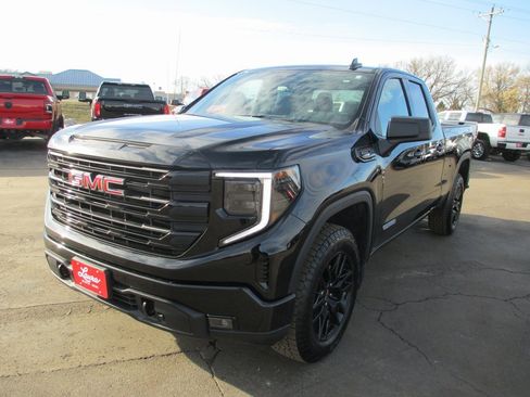 Certified 2026 GMC Sierra 1500 Elevation image 10