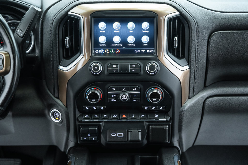 Used 2021 Chevrolet Silverado 1500 High Country w/ Technology Package AWD/4WD image 26