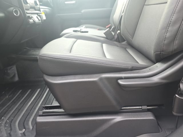 Used 2026 Chevrolet Silverado 2500 W/T w/ WT Convenience Package AWD/4WD image 11