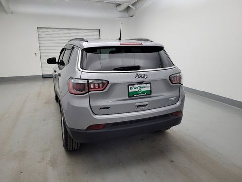 Used 2020 Jeep Compass Latitude FWD image 6