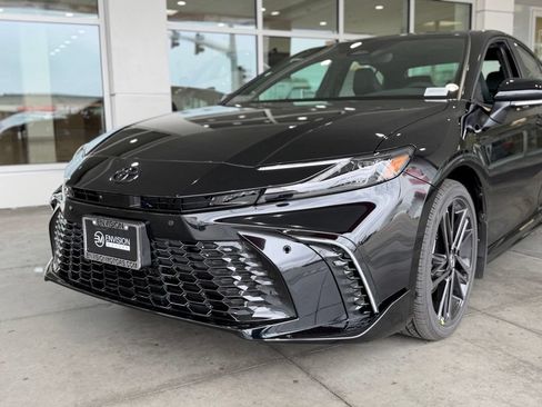 New 2026 Toyota Camry XSE AWD/4WD image 3