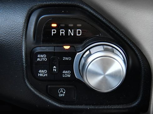 Used 2022 RAM 1500 Laramie AWD/4WD image 29