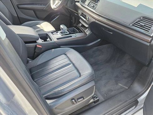Used 2023 Audi Q5 2.0T Premium w/ Convenience Package AWD/4WD image 20