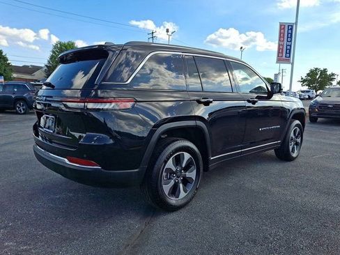 Certified 2022 Jeep Grand Cherokee Limited 4xe w/ Luxury Tech Group II AWD/4WD image 8