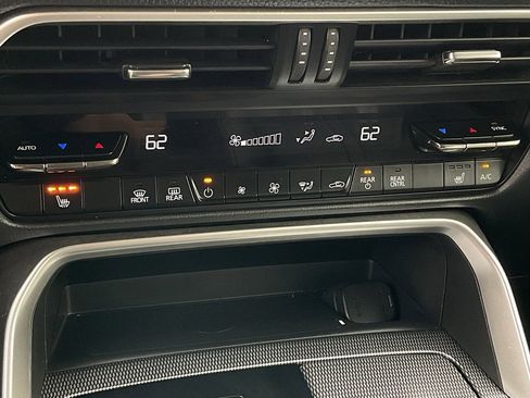 Used 2025 MAZDA CX-90 3.3 Turbo w/ Preferred Package image 40