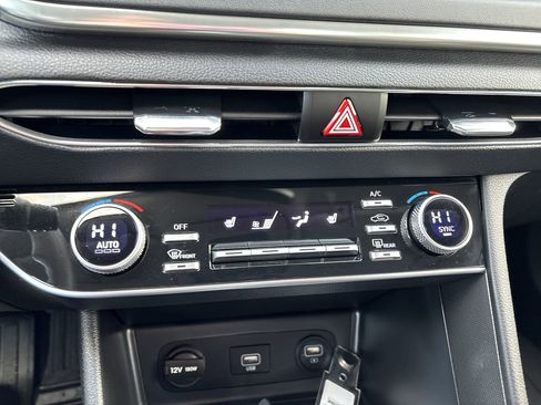 Certified 2023 Hyundai Sonata SEL w/ Preferred Accessory Package image 20