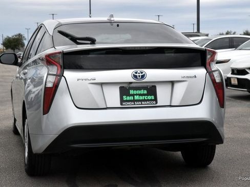 Used 2016 Toyota Prius Two image 4