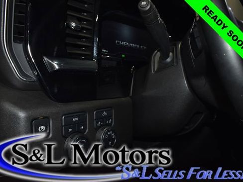 Used 2025 Chevrolet Silverado 1500 LT image 26
