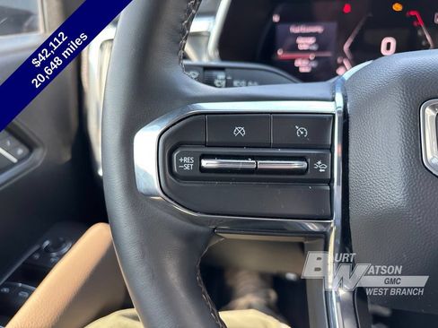 Used 2023 GMC Canyon Denali w/ Denali Black Edition AWD/4WD image 22