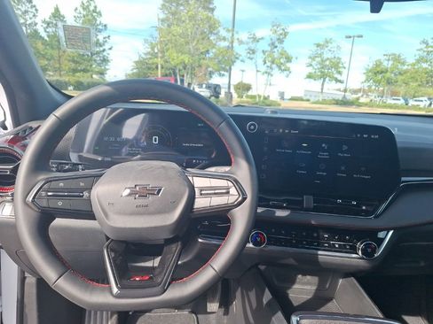 New 2026 Chevrolet Equinox RS w/ Convenience Package III image 2