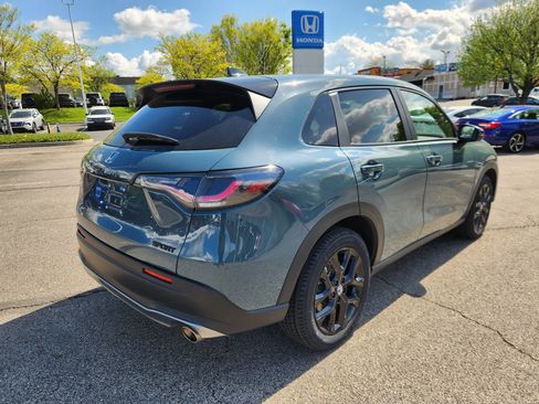 Used 2024 Honda HR-V Sport image 4