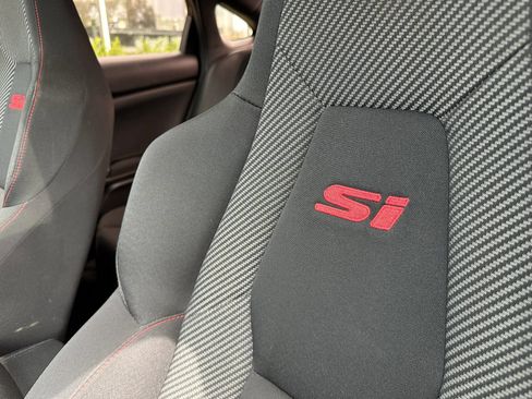 Used 2018 Honda Civic Si image 10