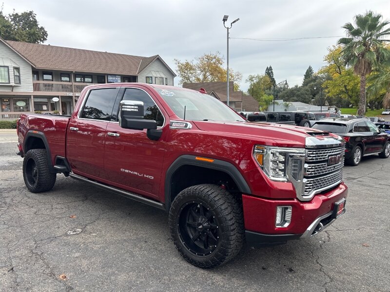 Used 2022 GMC Sierra 2500 Denali w/ Denali Ultimate Package AWD/4WD image 5