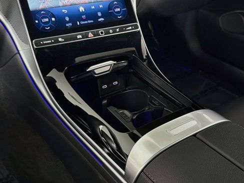 New 2026 Mercedes-Benz CLE 300 4MATIC Coupe image 5