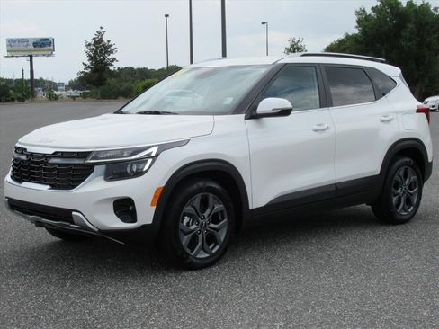 Used 2024 Kia Seltos S FWD image 3
