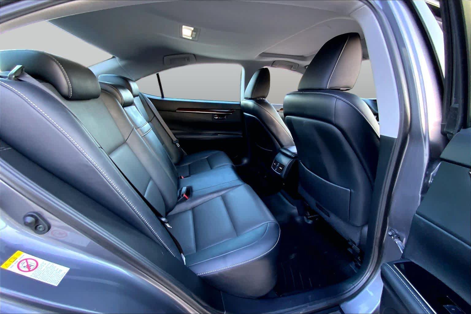 Used 2018 Lexus ES 350 w/ Premier Package FWD image 21