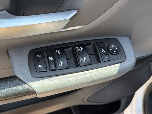Used 2023 RAM 1500 Big Horn AWD/4WD image 17