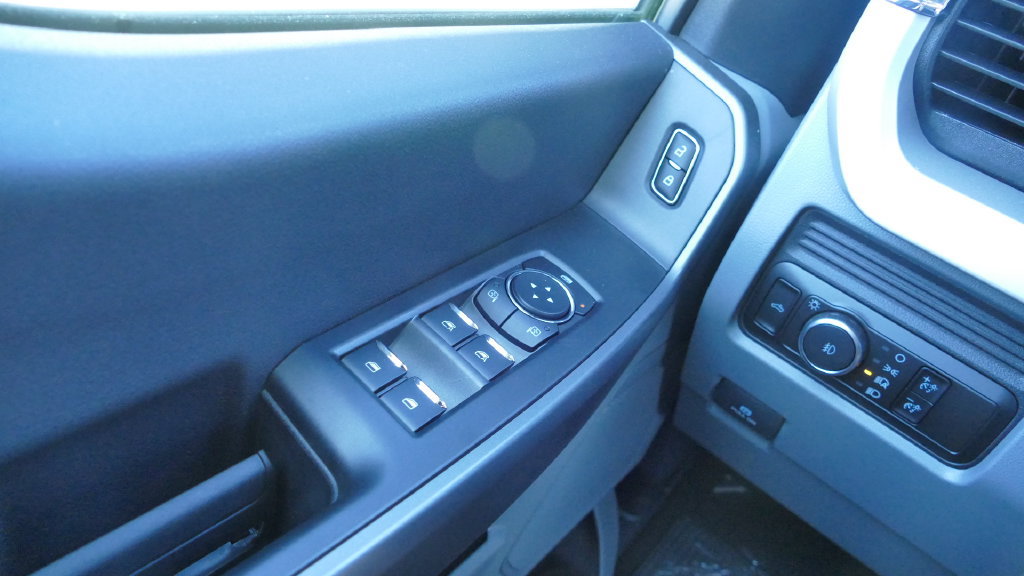 New 2026 Ford F350 XLT w/ FX4 Off-Road Package AWD/4WD image 29