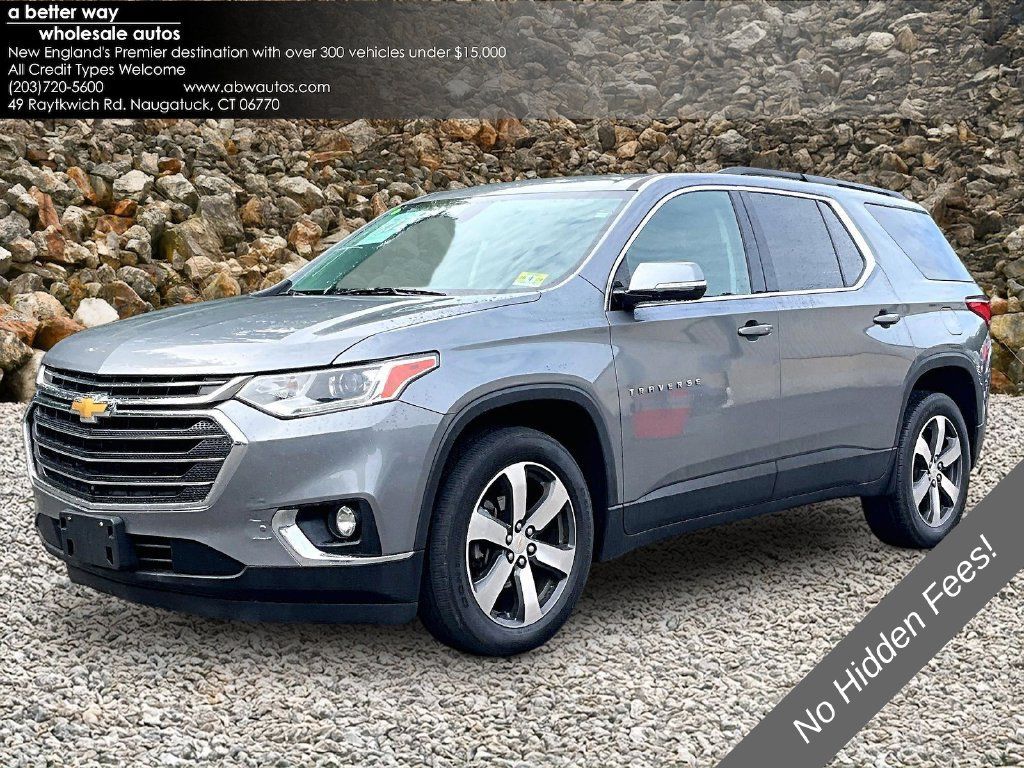 Used 2019 Chevrolet Traverse LT w/ LT Premium Package AWD/4WD image 1