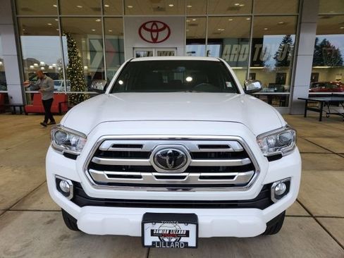 Used 2019 Toyota Tacoma Limited image 5