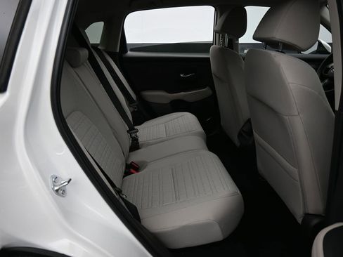 Certified 2026 Honda HR-V LX image 37