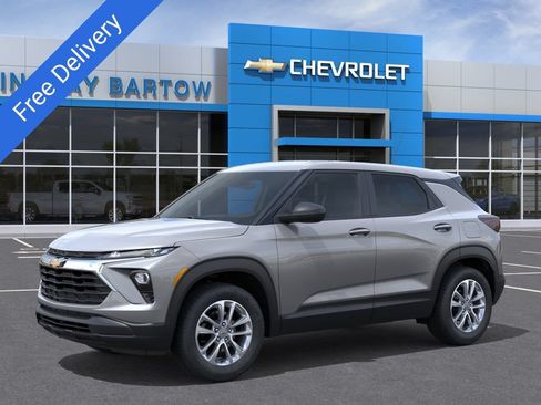 New 2026 Chevrolet TrailBlazer LS w/ LS Convenience Package FWD image 2