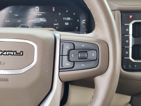 Used 2024 GMC Yukon XL Denali w/ Advanced Technology Package RWD image 28