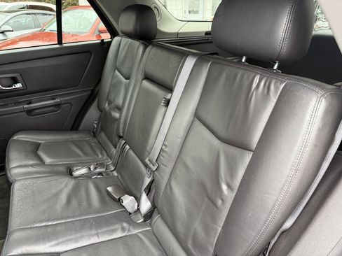 Used 2006 Cadillac SRX image 12