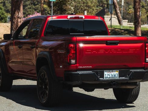 Used 2023 Chevrolet Colorado Trail Boss w/ LPO, Dark Essentials Package image 11