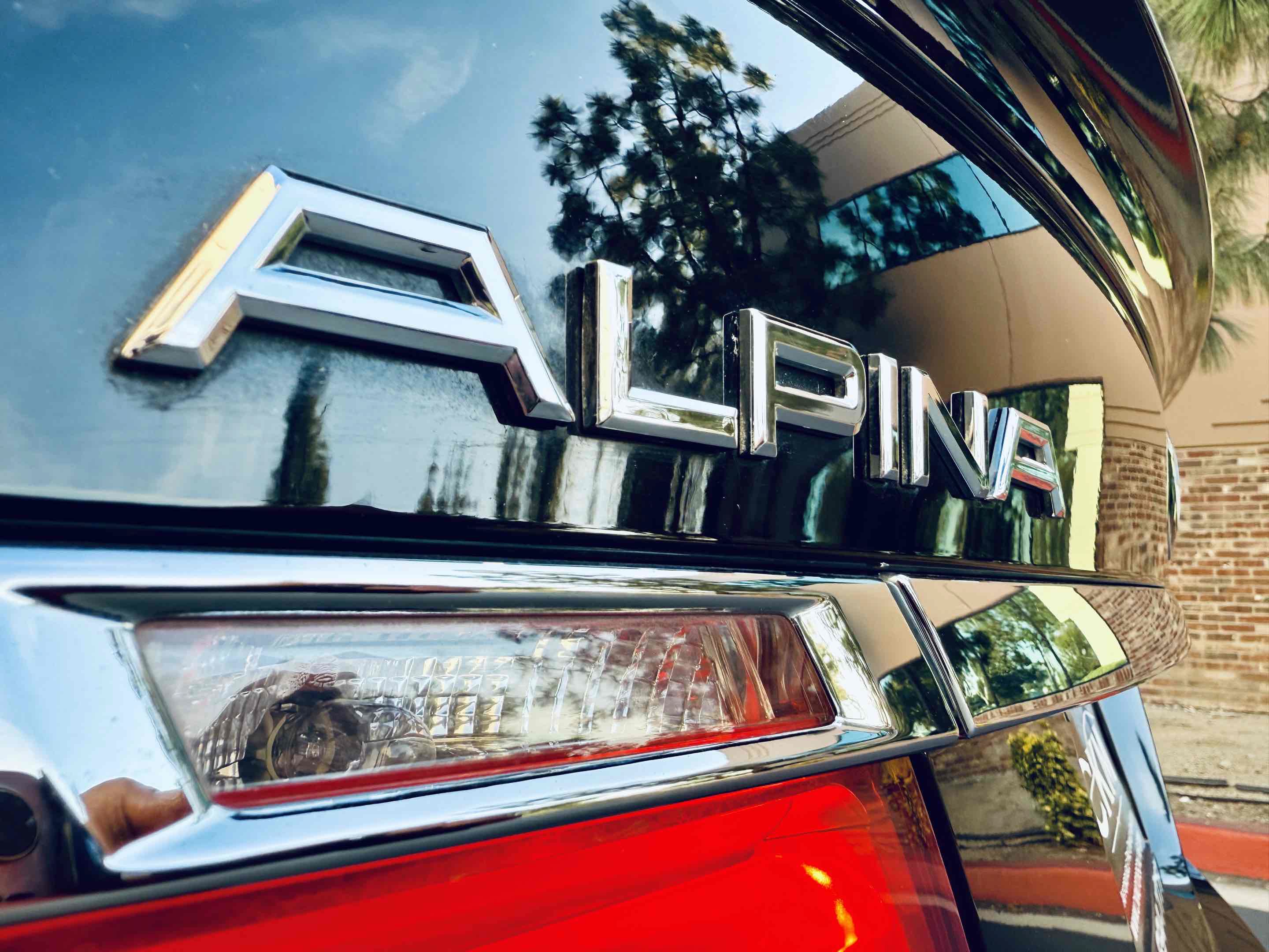 Used 2012 BMW ALPINA B7 RWD image 23