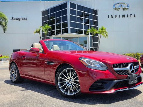 Used 2020 Mercedes-Benz SLC 300 image 1