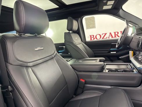 New 2025 Ford Expedition Max Platinum w/ Stealth Appearance Package image 19