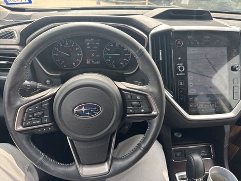 Used 2024 Subaru Ascent Touring image 11