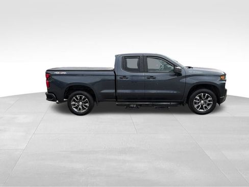 Used 2022 Chevrolet Silverado 1500 Custom w/ Safety Confidence Package AWD/4WD image 7