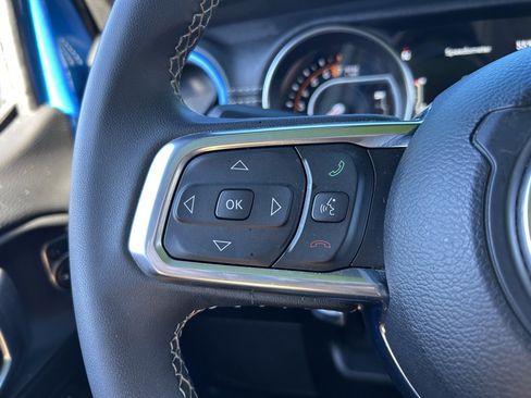 Used 2023 Jeep Gladiator Overland w/ Popular Equipment Package image 32