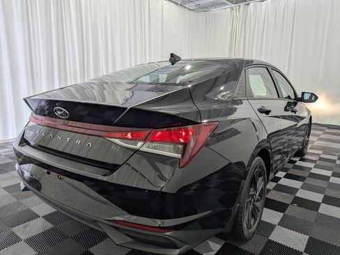Used 2022 Hyundai Elantra SEL w/ Convenience Package image 7