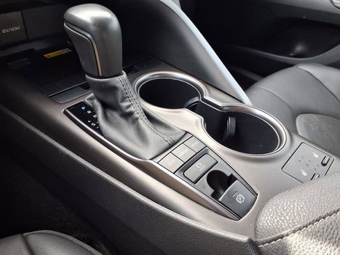 Used 2023 Toyota Camry XSE FWD image 19
