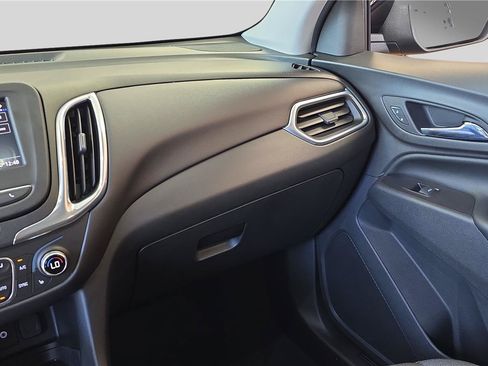 Used 2020 Chevrolet Equinox LT FWD image 25